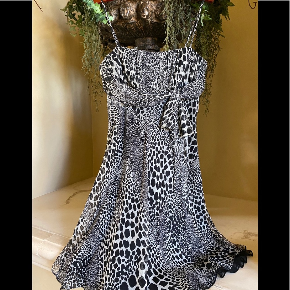 Laundry by Shelli Segal dress